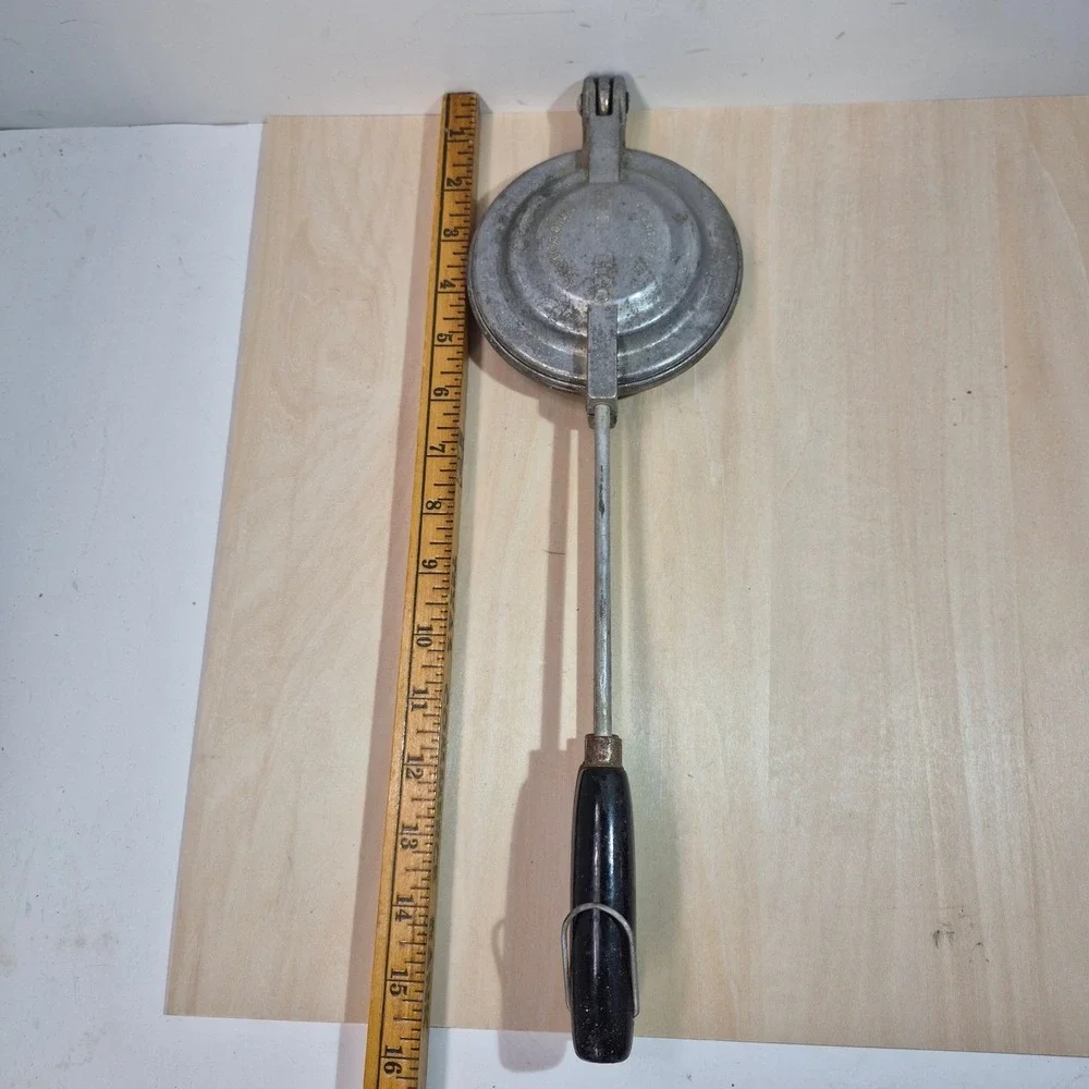 Toas Tite Sandwich Toaster Cooker Pie Iron Camp Stove‎ Wand w Pat No 2463439